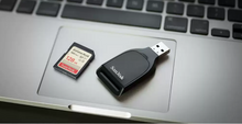 Load image into Gallery viewer, SanDisk Usb3.0 SDXC UHS-I Card Reader