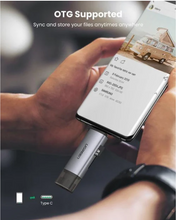 Load image into Gallery viewer, UGREEN USB-C/USB-A TO TF/SD 3.0 Card Reader
