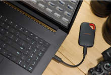 Load image into Gallery viewer, Sandisk Extreme E70 V3 USB-C USB 3.2 Gen 2x2 (20Gbps) 2000MB/s Read Portable SSD
